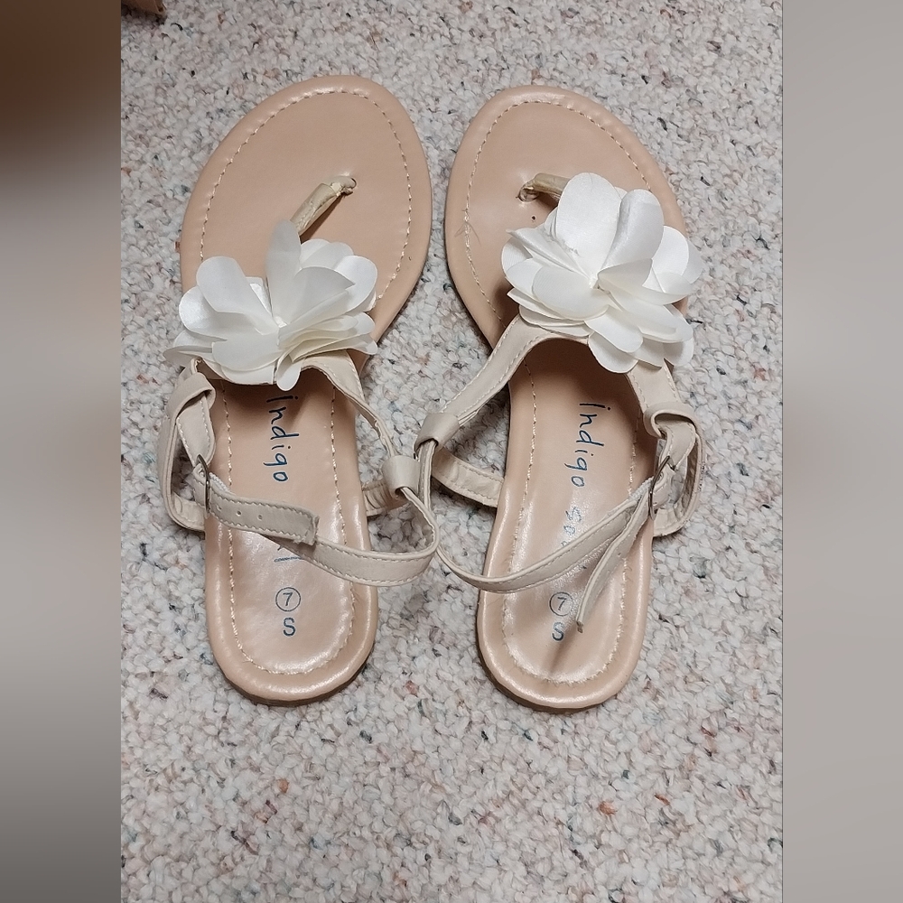 Indigo Women's Tan Sandals with White Floral Detail